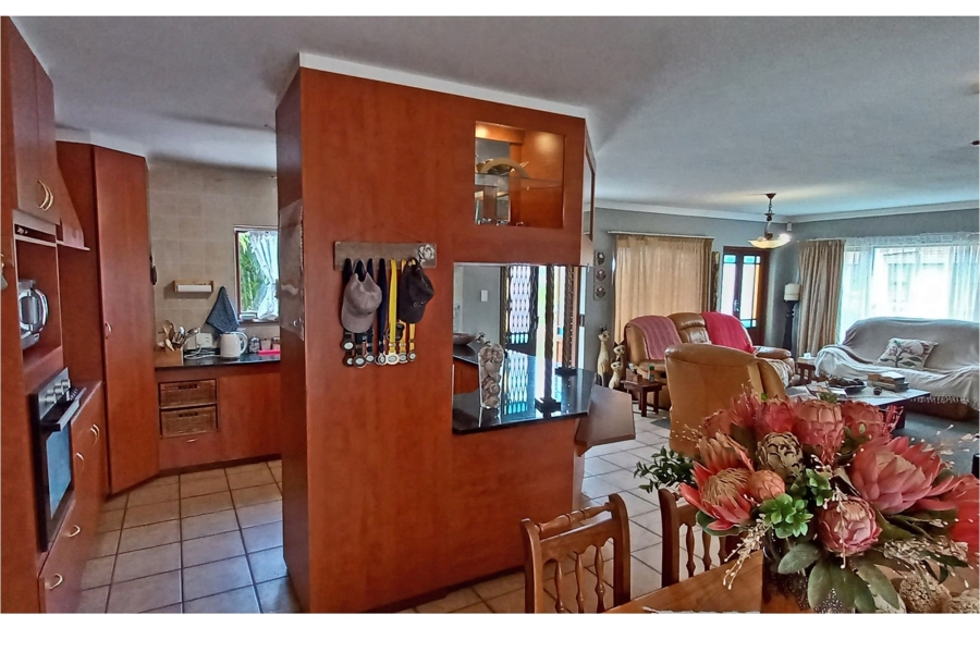 2 Bedroom Property for Sale in Hersham Western Cape